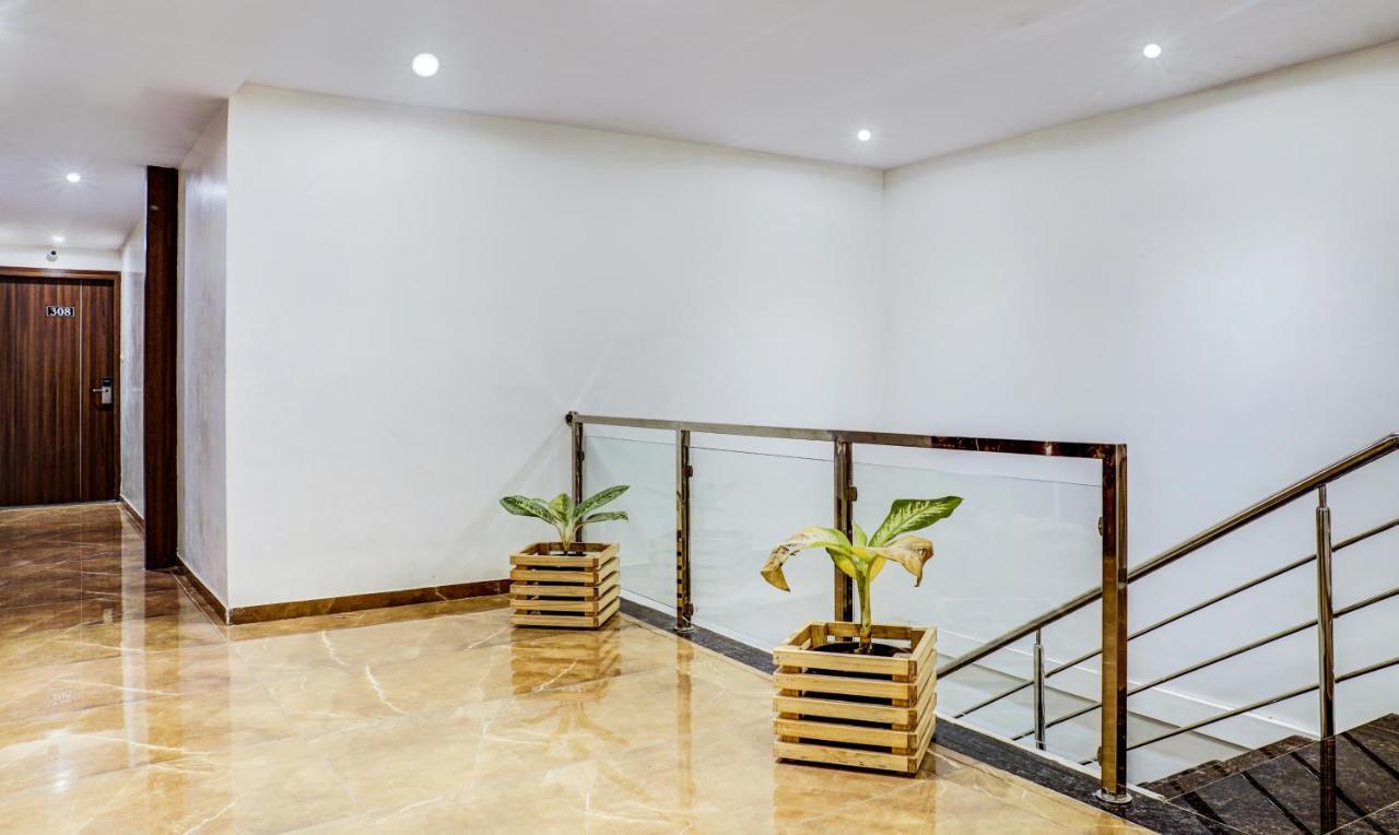 Treebo Trip Seven Olives Andheri มุมไบ ภายนอก รูปภาพ